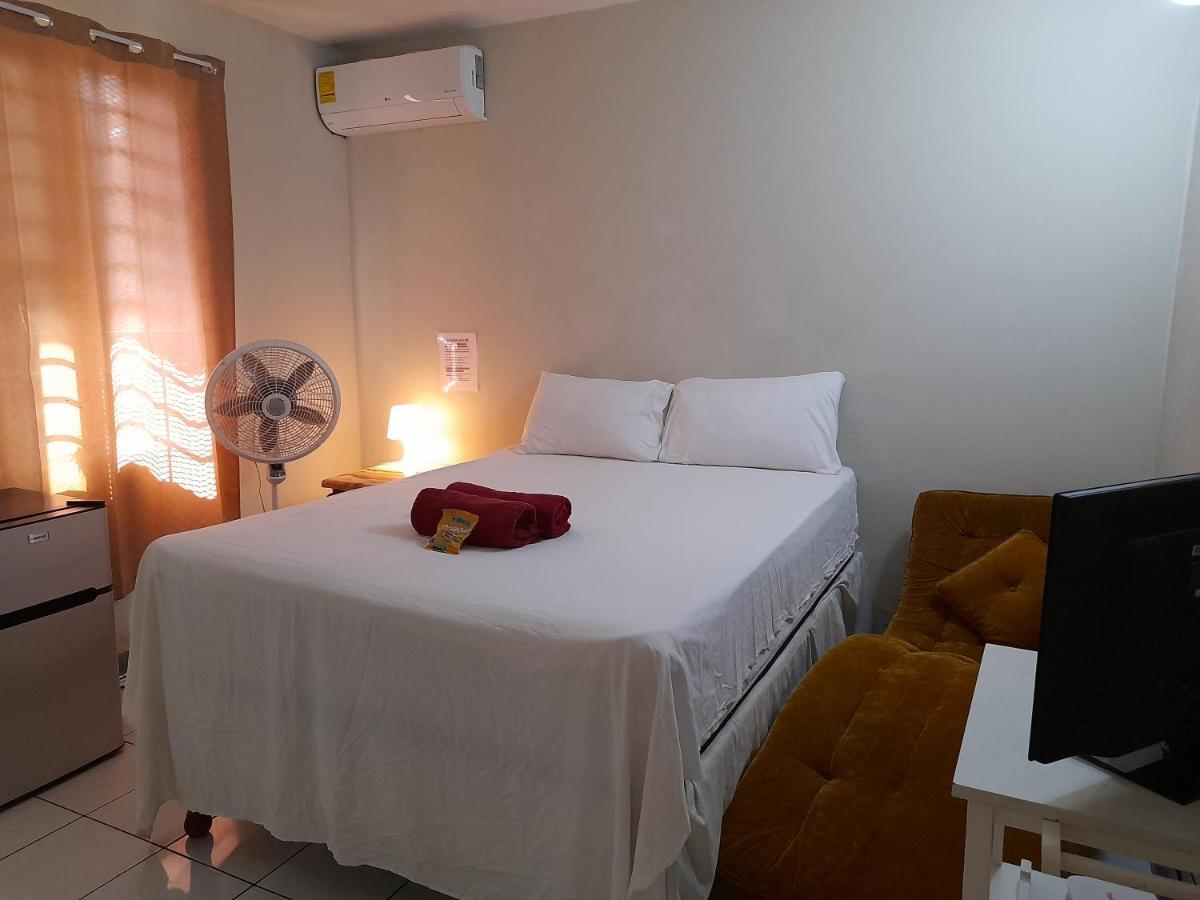 Camelia Rooms Kingston Exterior foto